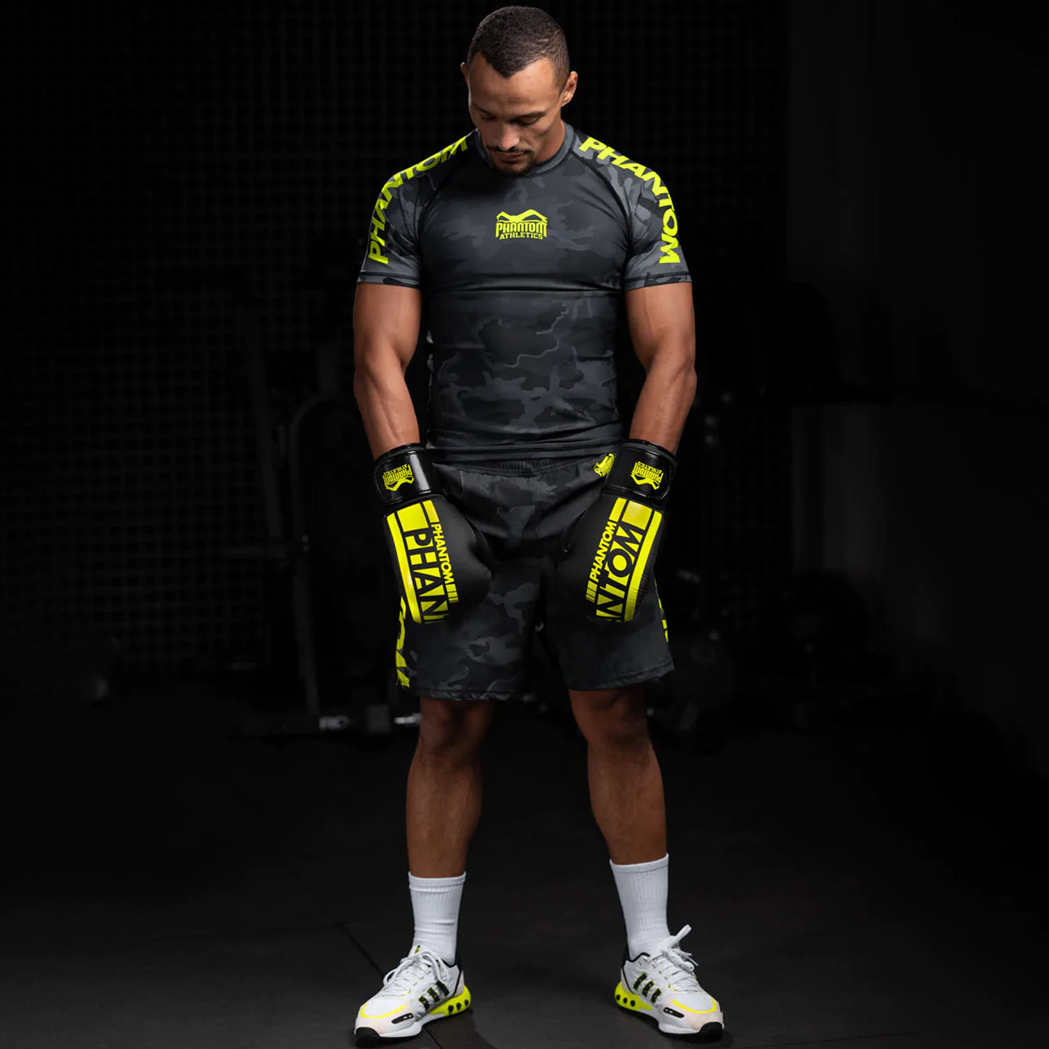 Phantom Athletics Boxing Gloves, Apex, black-neonyellow, 10 Oz