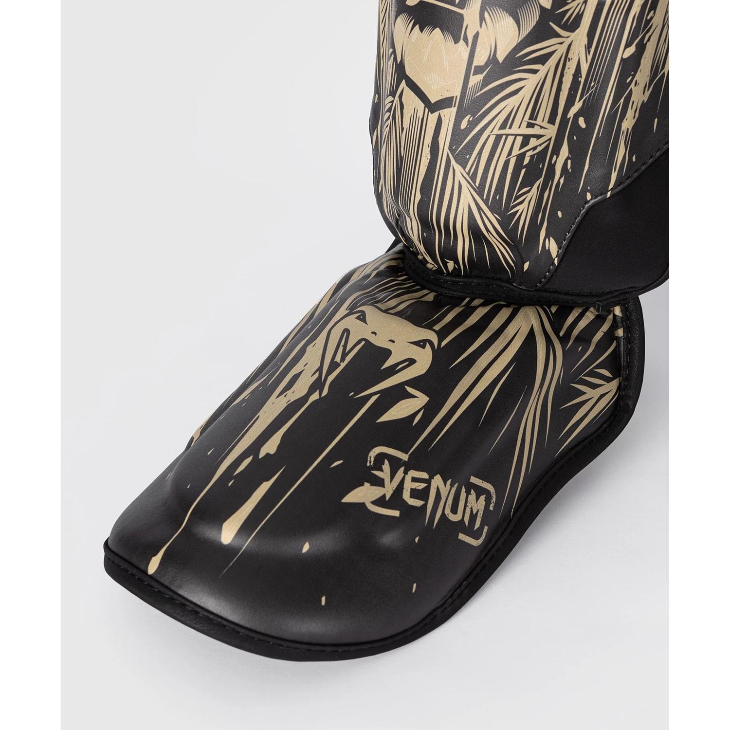 Shinguards, Tiger, black-orange, L