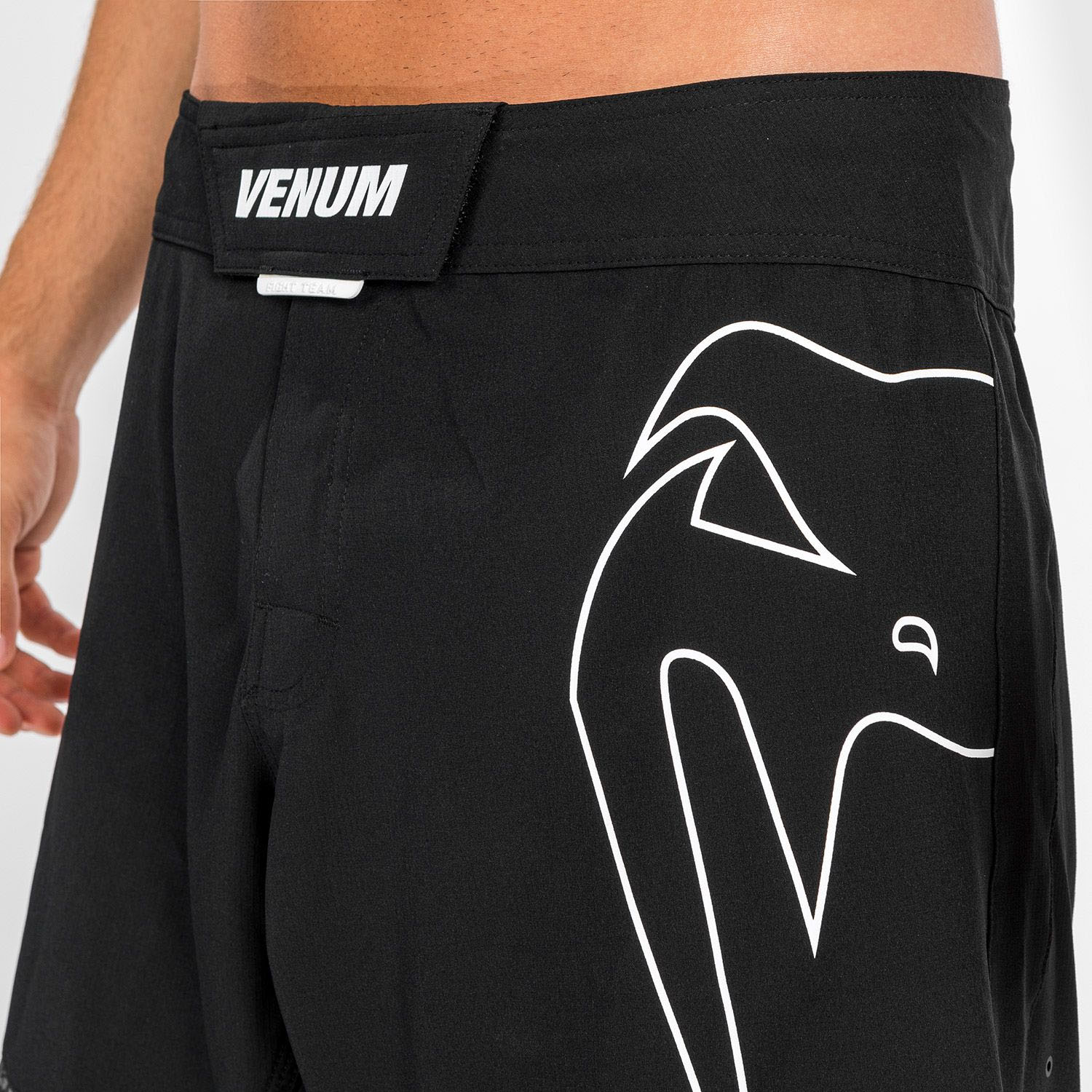 Venum MMA Fight Shorts, Light 4.0 schwarz-weiß, S