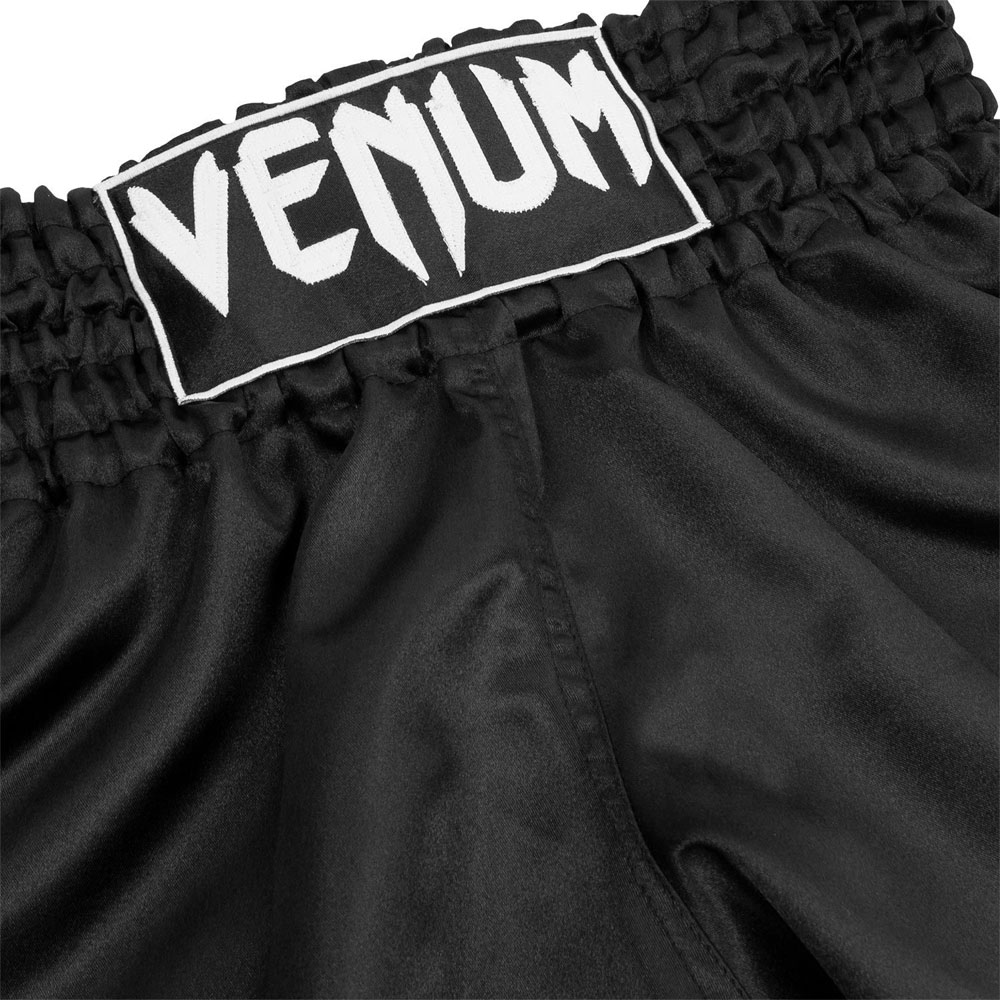 VENUM Muay Thai Shorts, Classic, schwarz-weiß, S