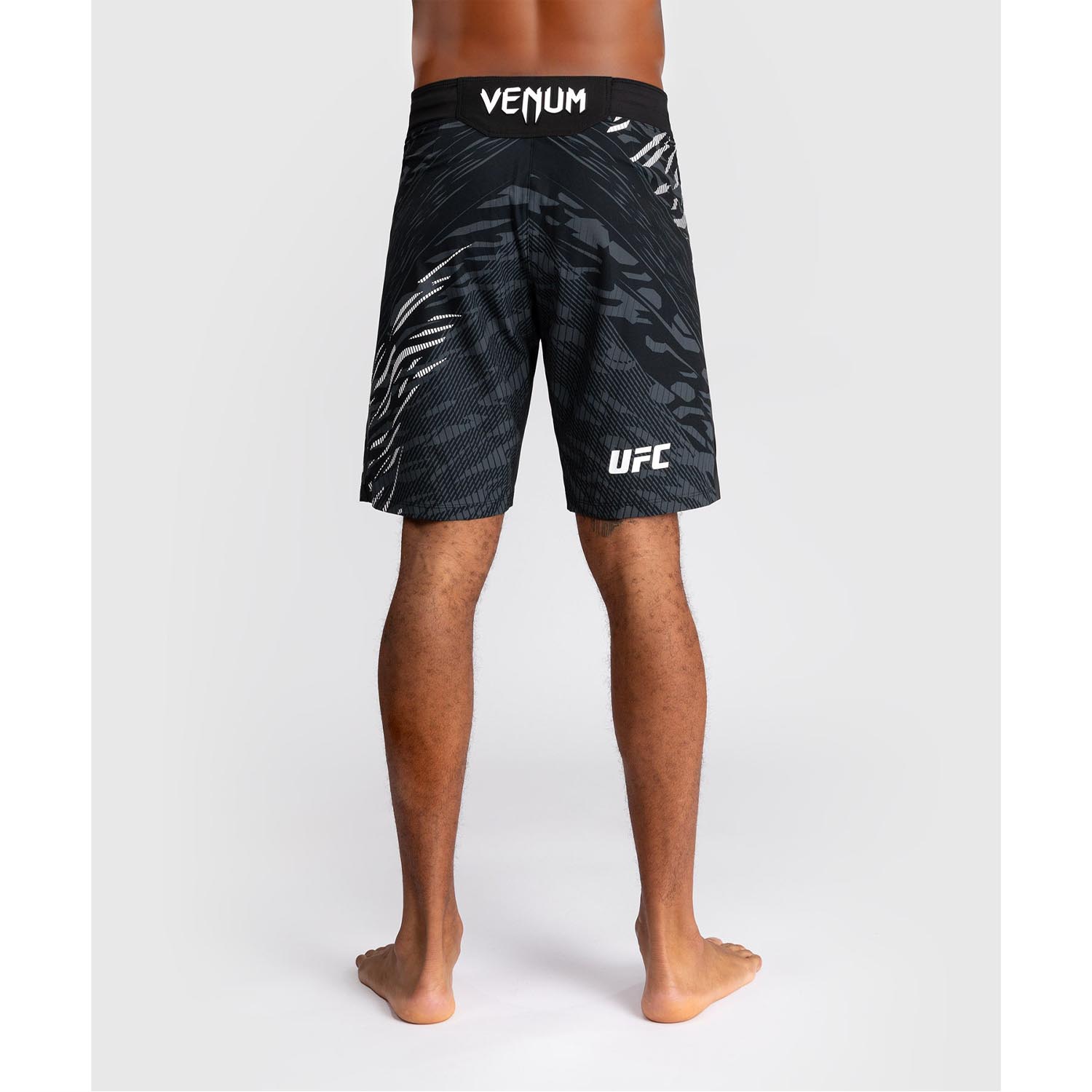 VENUM MMA Fight Shorts, UFC Fusion Authentic Fight Night, Long Fit, black-white, M