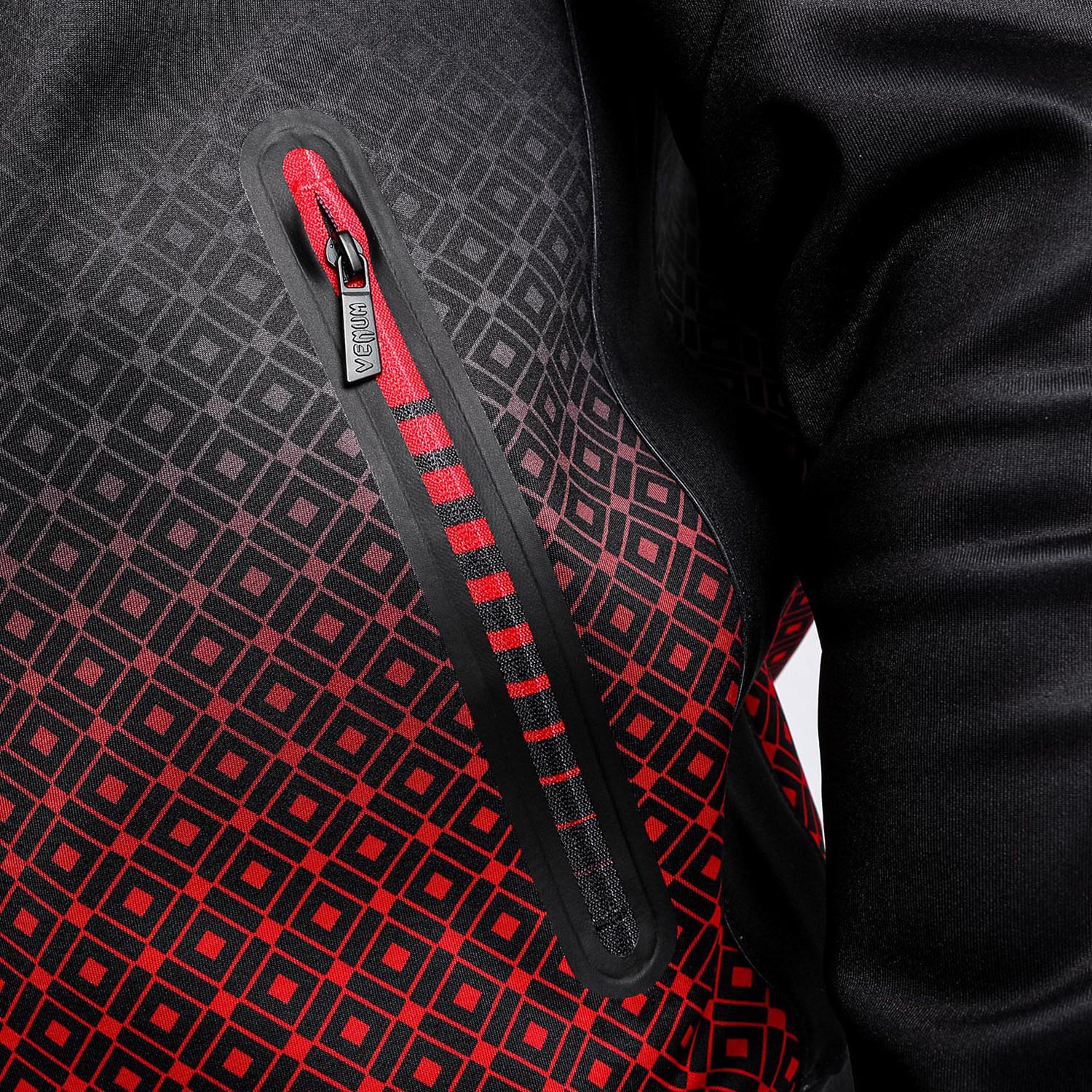 VENUM Trainingsjacke, UFC Performance Institute, black-red, M