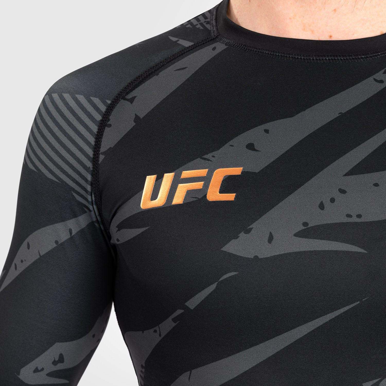 VENUM Rashguards, L/S, UFC Fight Week, Adrenaline, urban camo, S