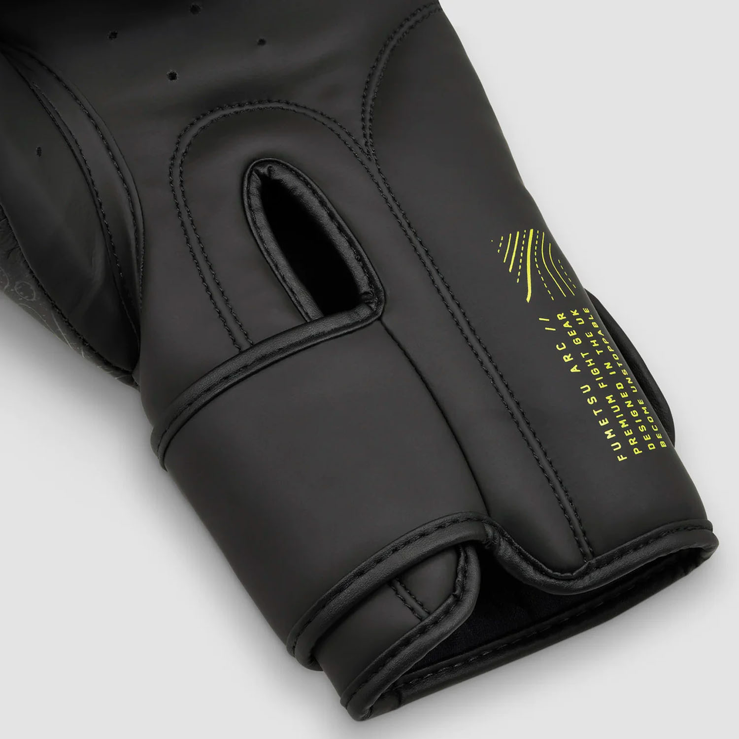 Fumetsu Boxing Gloves, Arc, black-yellow, 14 Oz