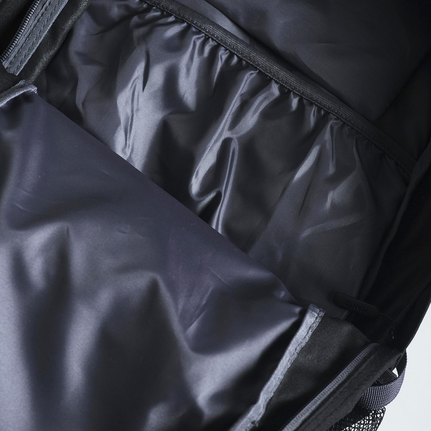 MANTO Rucksack, Cross, schwarz